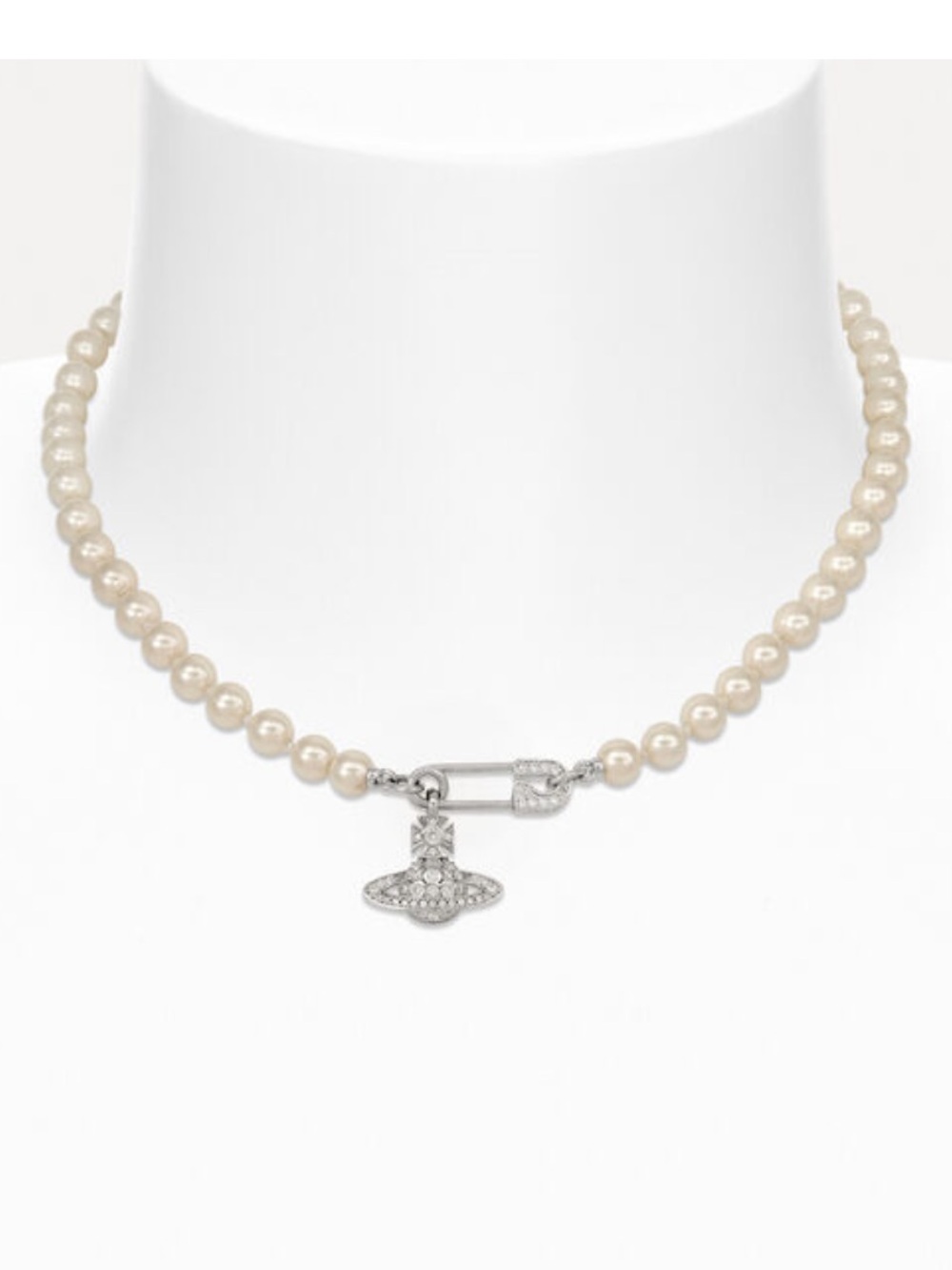 Vivienne Westwood Lucrece Pearl Necklace Cream Pearl Choker with Silver Charm